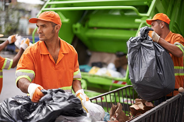 Best Yard Waste Removal  in Hialeah, FL